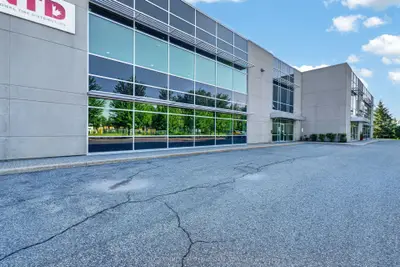 2730 Swansea Crescent Unit 1, Hunt Club - South Keys And Area, On K1g 5j7