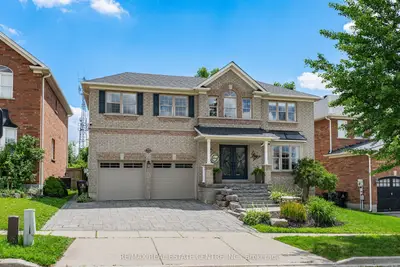 Detached in Cambridge
