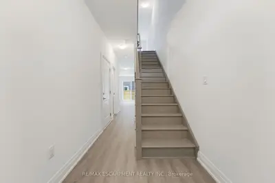 10 Clear Valley Lane, Hamilton, On L0r 1w0