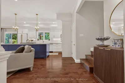 302 Harmony Road, Hamilton, On L9g 2t2