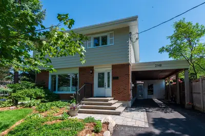 Detached in Elmvale Acres and Area
