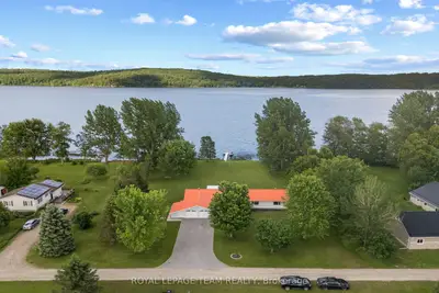 34 Bird Lake Trail, Whitewater Region, On K0j 1k0