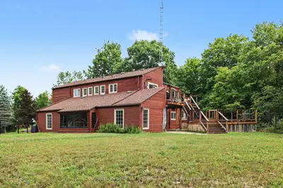 Detached in Tay Valley