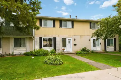 1506 BEAVERPOND Drive B, Cyrville - Carson Grove - Pineview, ON K1B 3R9