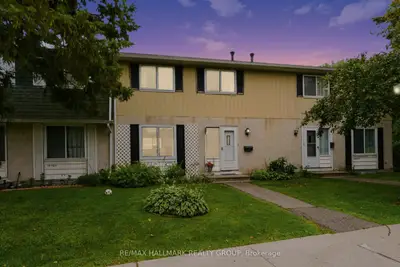 1506 BEAVERPOND Drive B, Cyrville - Carson Grove - Pineview, ON K1B 3R9
