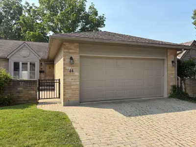 Condo Townhouse in London North