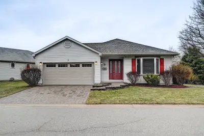 Detached in Tillsonburg