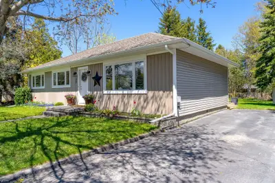 Detached in Blue Mountains