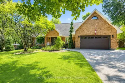 15 PETRONELLA Parkway, Pelham, ON L0S 1E2