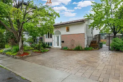 Detached in Cyrville - Carson Grove - Pineview