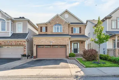 Detached in Barrhaven