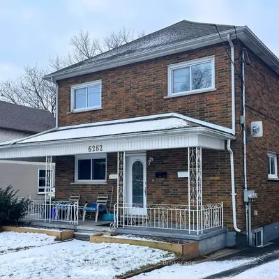Fourplex in Niagara Falls