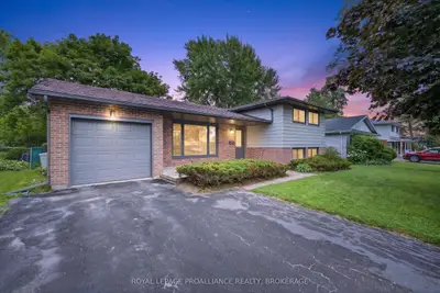 682 Carnaby Street, Kingston, On K7m 5m7