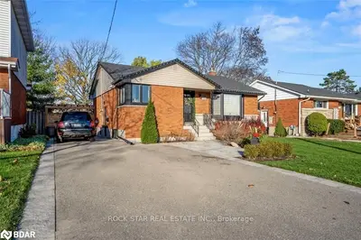 Detached in Hamilton