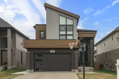 Detached in London South