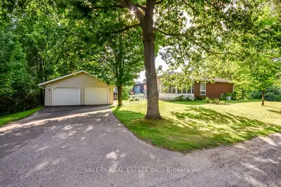 Detached in Gravenhurst