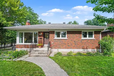 Detached in Belair Park - Copeland Park and Area