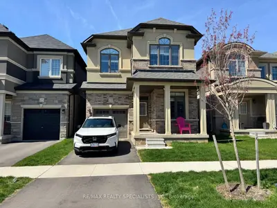 Detached in Brantford
