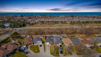 84 Sandra Crescent, Grimsby, On L3m 4y7