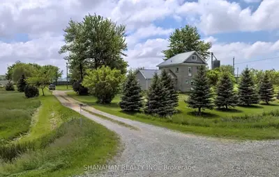 1371 Egremont Drive, Adelaide Metcalfe, On N0m 2b0