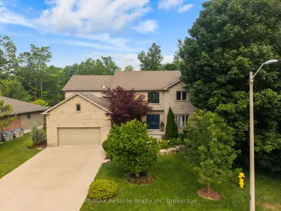77 West Street, Huron East, On N0k 1w0