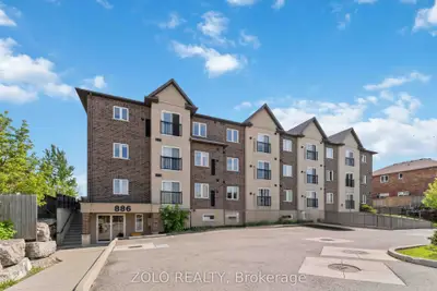 Condo Apartment in Hamilton