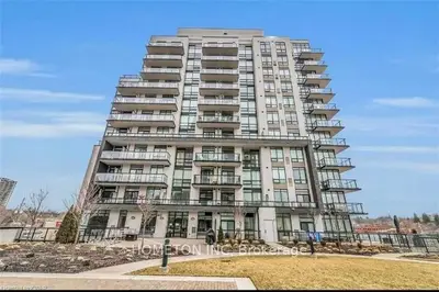 Condo Apartment in Cambridge
