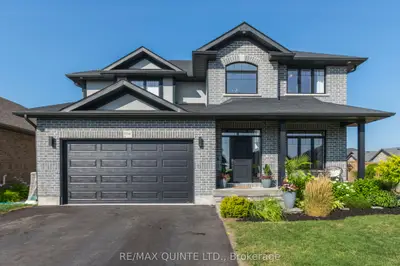 Detached in Belleville
