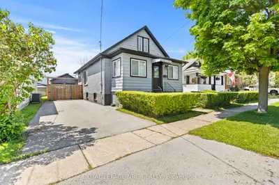 Detached in Thorold