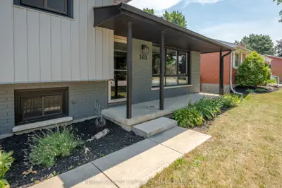 140 Oakwood Place, Thames Centre, On N0l 1g3