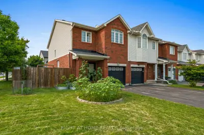 Att/Row/Townhouse in Kanata