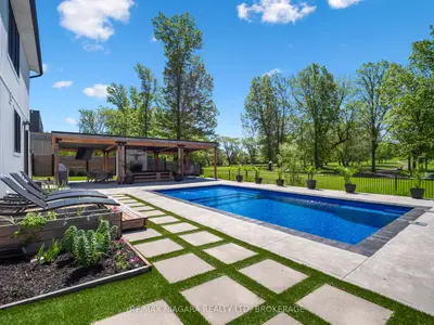 1623 Bertie Street, Fort Erie, On L2a 5m4