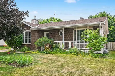 Detached in Arnprior