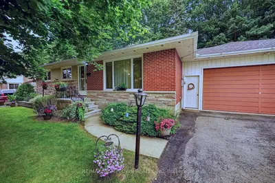 21 FAIRWAY Crescent, Brockville, ON K6V 3V1