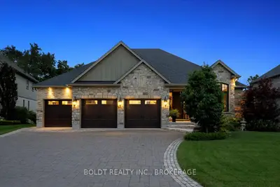 36 Philmori Boulevard, Pelham, On L0s 1e5