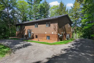 34 Silver Point Drive, Seguin, On P2w 2w8