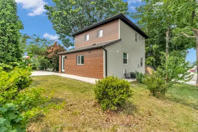 727 College Avenue, Woodstock, On N4s 2c7