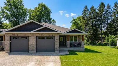86 Osborne Street, Central Huron, On L0m 1l0
