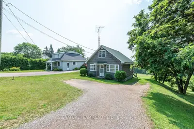 Detached in Bonnechere Valley