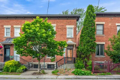 Att/Row/Townhouse in Lower Town - Sandy Hill