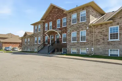 Condo Apartment in Cobourg