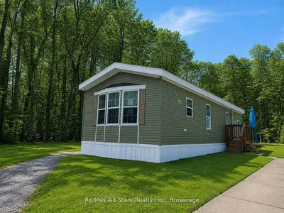 2406 South Portage Road, Huntsville, On P1h 2j3