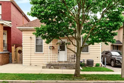 66 Beechwood Avenue, Hamilton, On L8l 2s4