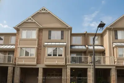201 Westbank Trail 43, Hamilton, On L8j 0h4