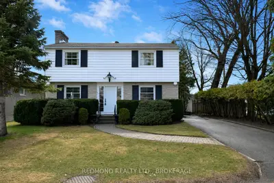 140 Churchill Drive, Gananoque, On K7g 1r8