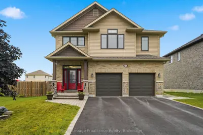 32 Walnut Crescent, Belleville, On K8n 0e4