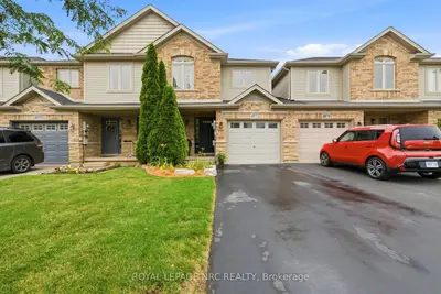 Att/Row/Townhouse in Lincoln