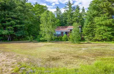 673 Peninsula Road W, Gravenhurst, On P1p 0e2