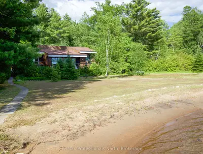 673 Peninsula Road W, Gravenhurst, On P1p 0e2