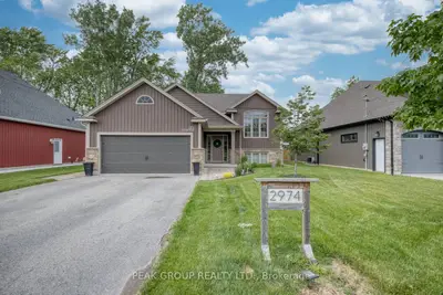 Detached in Fort Erie